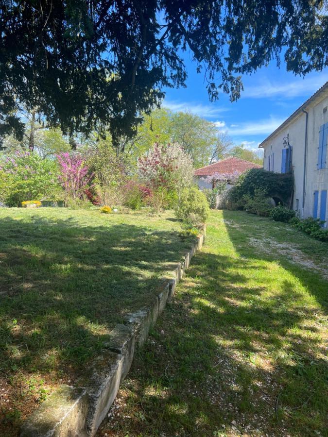 Bed and Breakfast Le Loriot Champagne-et-Fontaine Экстерьер фото